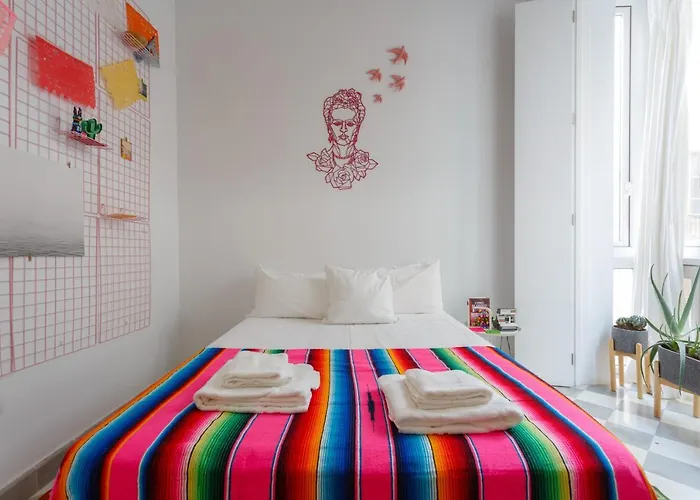 The Queen\'S Designer Apartment By Cadiz4Rentals