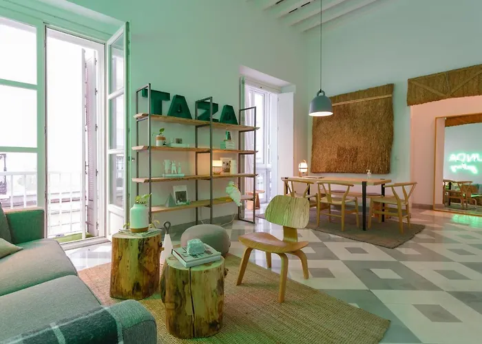 The Queen\'S Designer Apartment By Cadiz4Rentals